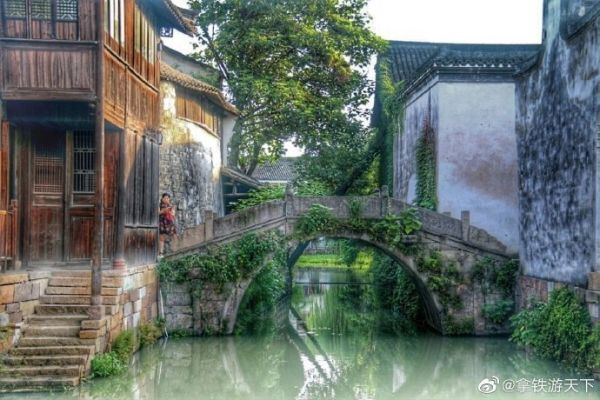 白小姐精选三肖中特使用方法|探索神秘古镇的魅力与风情_Notebook.6.580